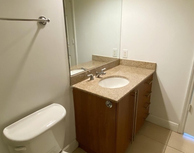 610 Clematis Street - Photo Thumbnail 13