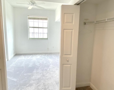610 Clematis Street - Photo Thumbnail 10