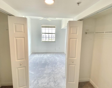 610 Clematis Street - Photo Thumbnail 9
