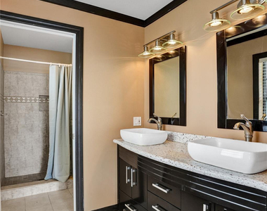 3151 Nw 107th Drive - Photo Thumbnail 13