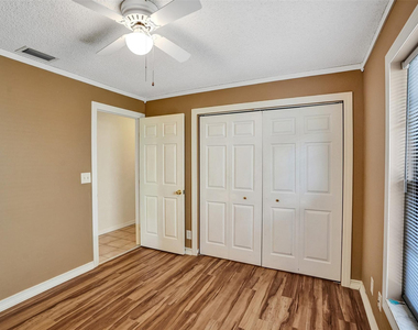 3151 Nw 107th Drive - Photo Thumbnail 16
