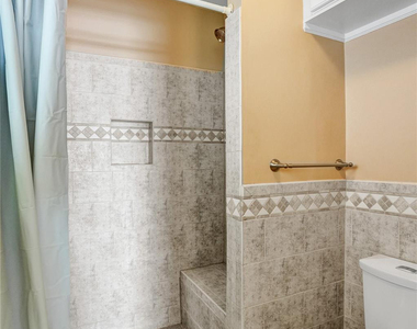 3151 Nw 107th Drive - Photo Thumbnail 14