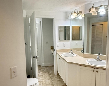 11032 Legacy Drive - Photo Thumbnail 9
