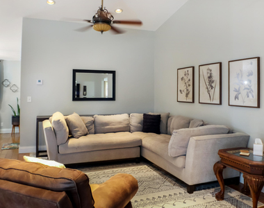 874 Blueberry Drive - Photo Thumbnail 11