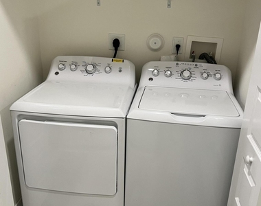 4716 Nw 84th Court - Photo Thumbnail 24