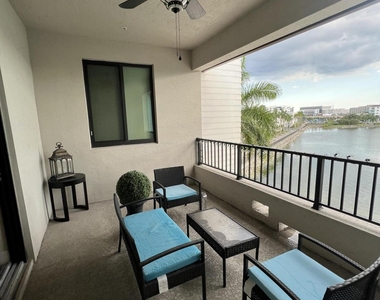 4716 Nw 84th Court - Photo Thumbnail 5