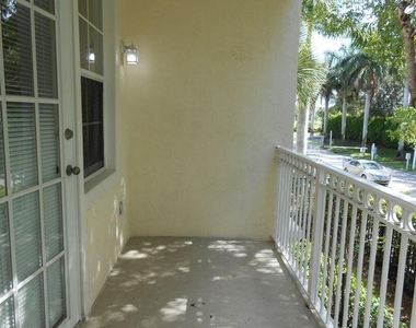 9905 Baywinds Boulevard - Photo Thumbnail 11