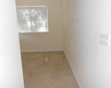 9905 Baywinds Boulevard - Photo Thumbnail 16