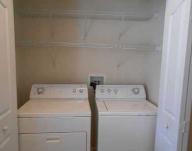 9905 Baywinds Boulevard - Photo Thumbnail 6