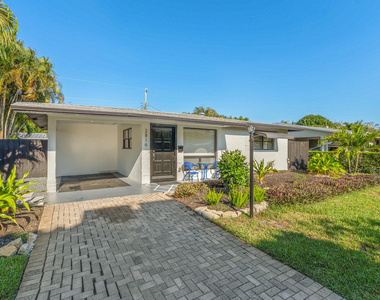 2816 Ne 9th Terrace - Photo Thumbnail 17