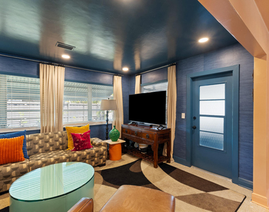 2816 Ne 9th Terrace - Photo Thumbnail 8