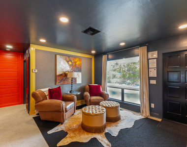 2816 Ne 9th Terrace - Photo Thumbnail 1