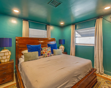 2816 Ne 9th Terrace - Photo Thumbnail 15