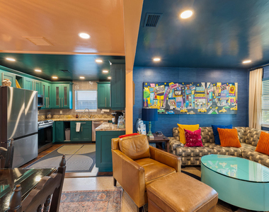 2816 Ne 9th Terrace - Photo Thumbnail 7