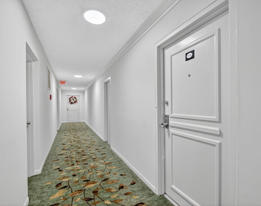 3589 S Ocean Boulevard - Photo Thumbnail 2