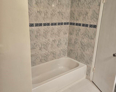 6380 Nw 25th Court - Photo Thumbnail 7