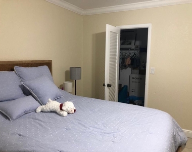10411 N Kendall Drive - Photo Thumbnail 13