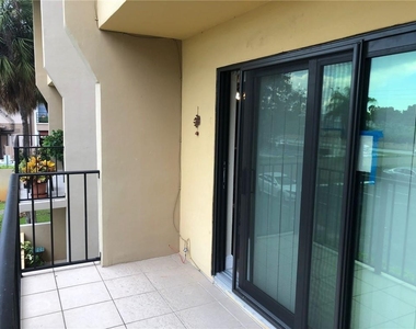 10411 N Kendall Drive - Photo Thumbnail 5