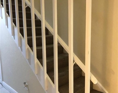 10411 N Kendall Drive - Photo Thumbnail 7