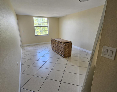 5665 W 20th Avenue - Photo Thumbnail 10