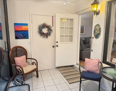 417 Pine Glen Lane - Photo Thumbnail 15