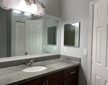 8244 Nw 9th Street - Photo Thumbnail 23