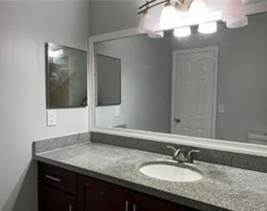 8244 Nw 9th Street - Photo Thumbnail 24