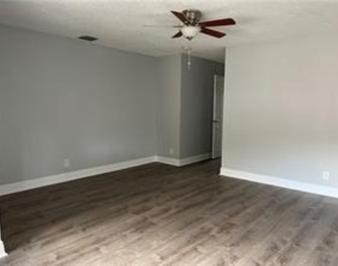 8244 Nw 9th Street - Photo Thumbnail 21