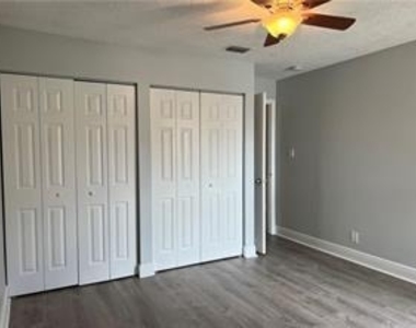 8244 Nw 9th Street - Photo Thumbnail 16