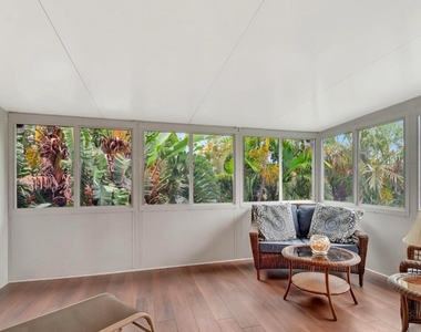 1140 Mahogany Way - Photo Thumbnail 10