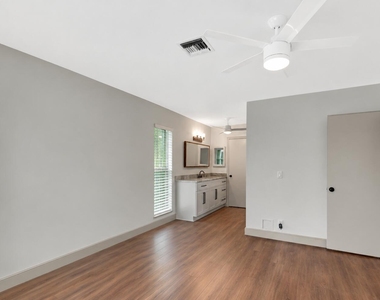 1140 Mahogany Way - Photo Thumbnail 30