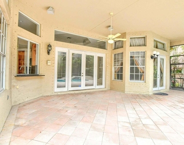 19474 Saturnia Lakes Drive - Photo Thumbnail 32