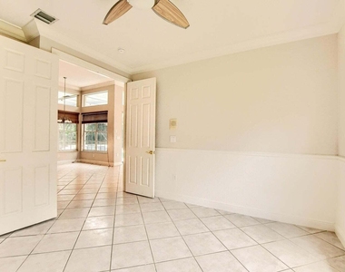19474 Saturnia Lakes Drive - Photo Thumbnail 27