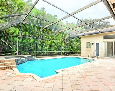 19474 Saturnia Lakes Drive - Photo Thumbnail 29