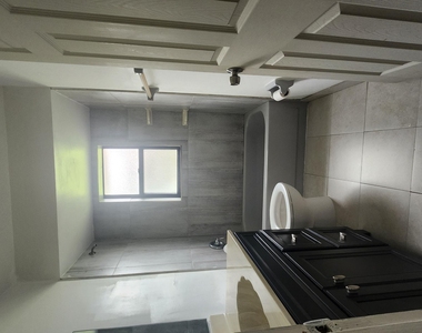 805 Se Cavern Avenue - Photo Thumbnail 7
