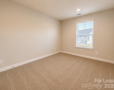 9526 Teamwork Street Nw - Photo Thumbnail 9