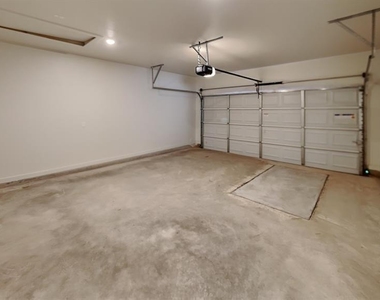 3815 N Divis Avenue - Photo Thumbnail 17