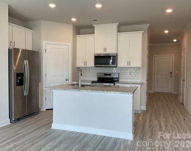 5042 Kellaher Place - Photo Thumbnail 4