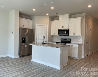 5042 Kellaher Place - Photo Thumbnail 6