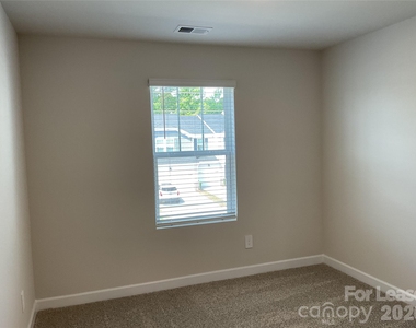 5042 Kellaher Place - Photo Thumbnail 16