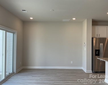 5042 Kellaher Place - Photo Thumbnail 9