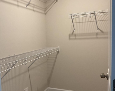 5042 Kellaher Place - Photo Thumbnail 21