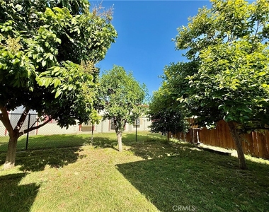 1712 Walnut St - Photo Thumbnail 14