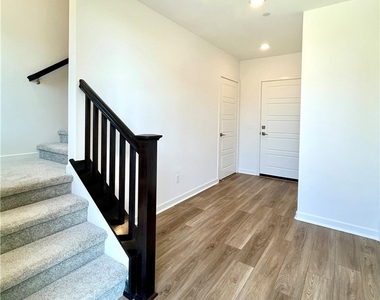 27073 Tanager Lane - Photo Thumbnail 2
