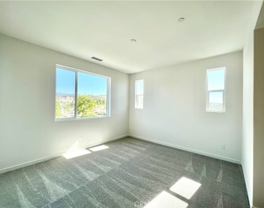 27073 Tanager Lane - Photo Thumbnail 18