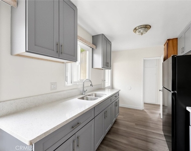 1314 S 2nd Ave - Photo Thumbnail 12