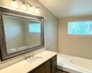 10729 Citrus Drive - Photo Thumbnail 10