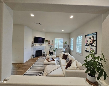 1645 Range Road - Photo Thumbnail 2