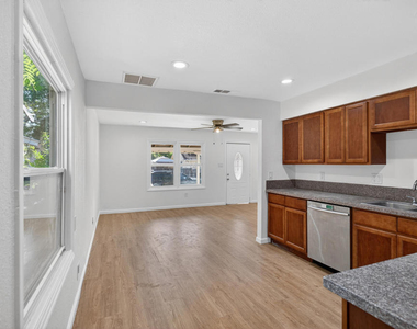 3307 Belden Street - Photo Thumbnail 11