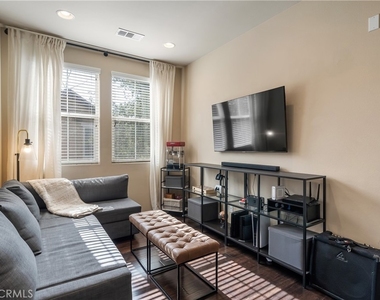 43081 Avenida Amistad - Photo Thumbnail 12